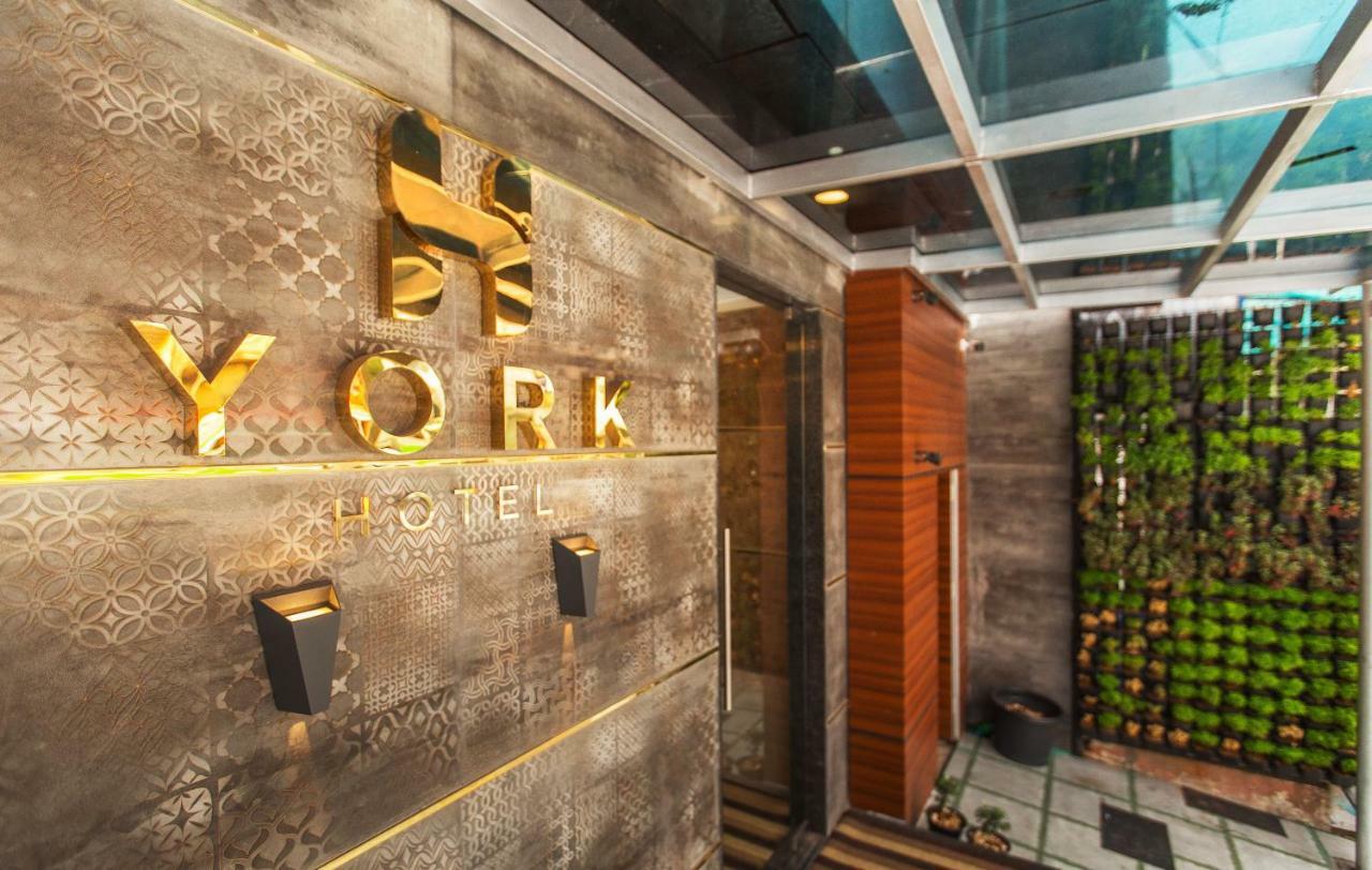 York Hotel Kochi Exterior foto